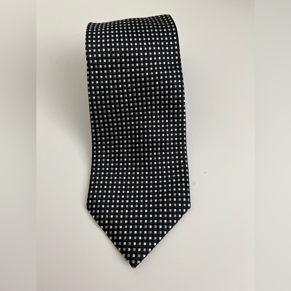 Bruno Piattelli 100% Pure Silk Handmade Tie – Black & White Geometric Pattern